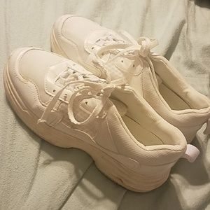 Chunky white sporty shoes
